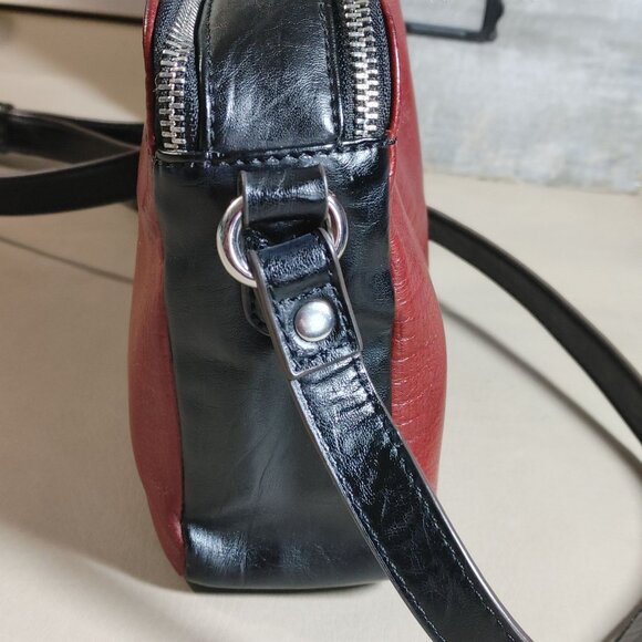 Clarks Red Croc Embossed Leather Crossbody Bag Tassel Accent Striped Lining - Picture 12 of 12